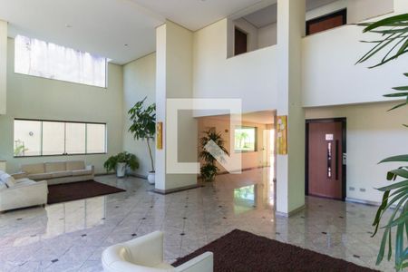 Apartamento à venda com 250m², 3 quartos e 4 vagas Apartamento à venda com 250m², 3 quartos e 4 vagasHall de Entrada