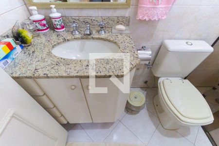 Apartamento à venda com 250m², 3 quartos e 4 vagas Apartamento à venda com 250m², 3 quartos e 4 vagasBanheiro