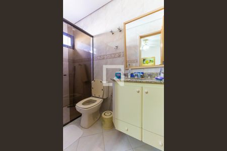 Apartamento à venda com 250m², 3 quartos e 4 vagas Apartamento à venda com 250m², 3 quartos e 4 vagasBanheiro da Suíte 2