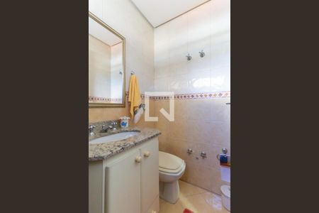 Apartamento à venda com 250m², 3 quartos e 4 vagas Apartamento à venda com 250m², 3 quartos e 4 vagasBanheiro da Suíte 3