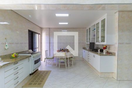 Apartamento à venda com 250m², 3 quartos e 4 vagas Apartamento à venda com 250m², 3 quartos e 4 vagasCozinha