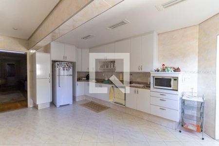 Apartamento à venda com 250m², 3 quartos e 4 vagas Apartamento à venda com 250m², 3 quartos e 4 vagasCozinha