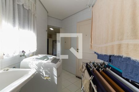 Apartamento à venda com 250m², 3 quartos e 4 vagas Apartamento à venda com 250m², 3 quartos e 4 vagasLavanderia