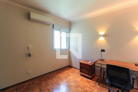 Casa à venda com 281m², 3 quartos e 4 vagasQuarto 2