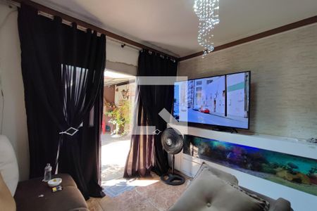 Casa à venda com 250m², 3 quartos e 3 vagasSala de Estar