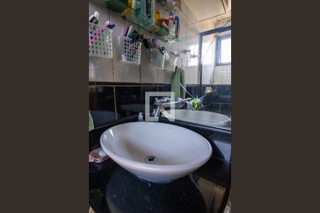 Apartamento à venda com 98m², 3 quartos e 2 vagas Apartamento à venda com 98m², 3 quartos e 2 vagasBanheiro do Quarto 1