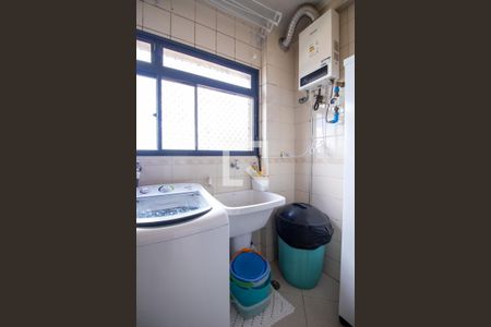 Apartamento à venda com 98m², 3 quartos e 2 vagas Apartamento à venda com 98m², 3 quartos e 2 vagasÁrea de Serviço