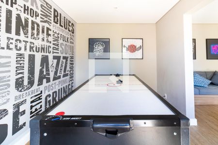 Apartamento à venda com 63m², 2 quartos e 1 vaga Apartamento à venda com 63m², 2 quartos e 1 vagaÁrea comum - Salão de Jogos