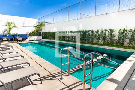 Apartamento à venda com 63m², 2 quartos e 1 vaga Apartamento à venda com 63m², 2 quartos e 1 vagaÁrea comum - Piscina