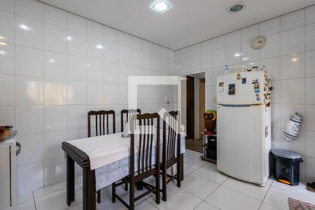 Casa à venda com 330m², 4 quartos e 15 vagasCozinha