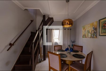 Apartamento à venda com 214m², 3 quartos e 2 vagas Apartamento à venda com 214m², 3 quartos e 2 vagasSala de Jantar