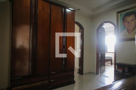 Apartamento para alugar com 400m², 5 quartos e 2 vagas Apartamento para alugar com 400m², 5 quartos e 2 vagasCorredor