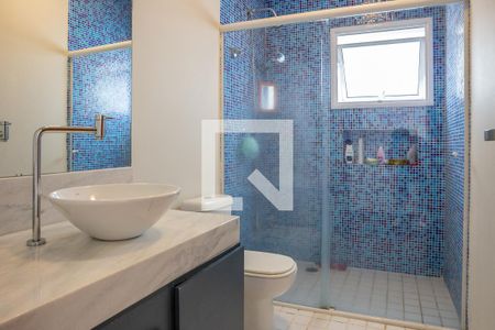 Casa à venda com 240m², 3 quartos e 2 vagas Casa à venda com 240m², 3 quartos e 2 vagasBanheiro Social
