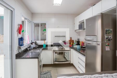 Casa à venda com 240m², 3 quartos e 2 vagas Casa à venda com 240m², 3 quartos e 2 vagasCozinha