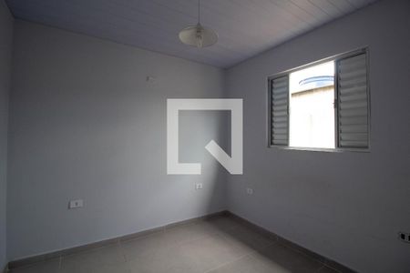 Quarto de casa para alugar com 1 quarto, 55m² em Vila Carmosina, São Paulo
