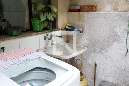 Casa à venda com 130m², 3 quartos e 2 vagasÁrea de Serviço