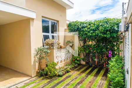 Casa à venda com 248m², 3 quartos e 2 vagasGaragem