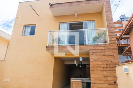 Casa à venda com 248m², 3 quartos e 2 vagasQuintal
