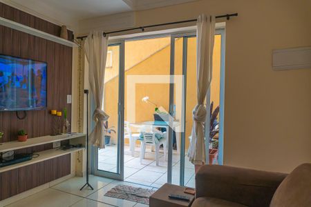 Casa à venda com 248m², 3 quartos e 2 vagasSala