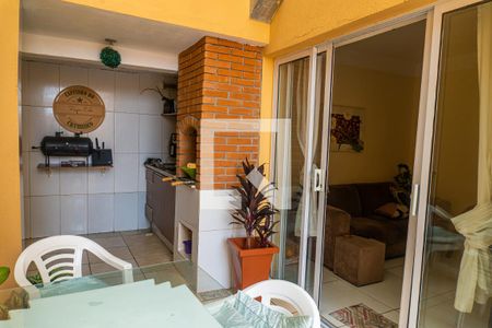 Casa à venda com 248m², 3 quartos e 2 vagasÁrea de Serviço