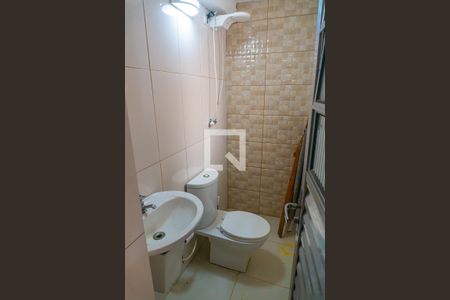 Casa à venda com 248m², 3 quartos e 2 vagasBanheiro de serviço