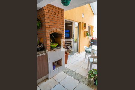 Casa à venda com 248m², 3 quartos e 2 vagasÁrea de Serviço