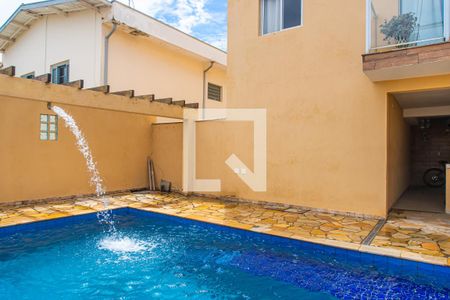 Casa à venda com 248m², 3 quartos e 2 vagasQuintal