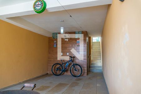 Casa à venda com 248m², 3 quartos e 2 vagasQuintal