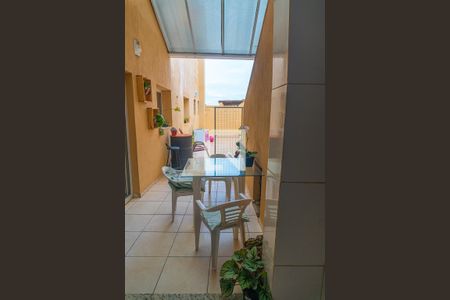 Casa à venda com 248m², 3 quartos e 2 vagasÁrea de Serviço