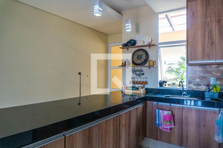 Casa à venda com 248m², 3 quartos e 2 vagasCozinha