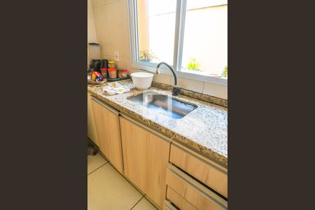 Casa à venda com 248m², 3 quartos e 2 vagasCozinha