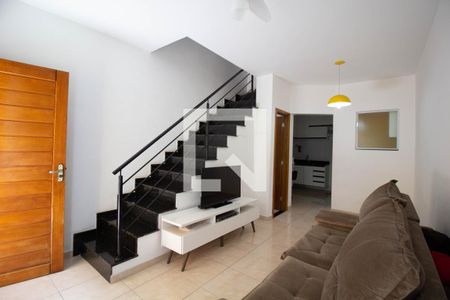 Sala de casa de condomínio para alugar com 2 quartos, 55m² em Parada Xv de Novembro, São Paulo
