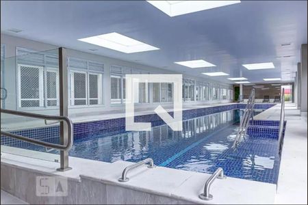 Apartamento à venda com 106m², 3 quartos e 2 vagas Apartamento à venda com 106m², 3 quartos e 2 vagasÁrea comum - Piscina Aquecida