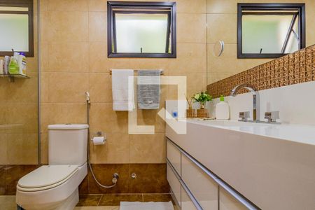 Apartamento à venda com 164m², 4 quartos e 4 vagasBanheiro da Suíte 1