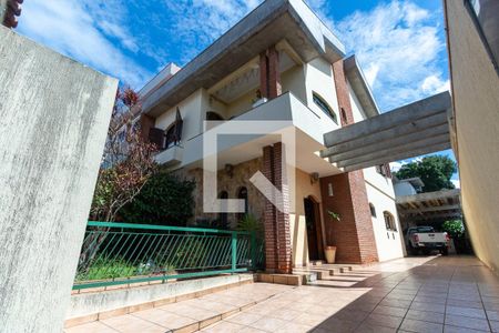 Casa à venda com 360m², 4 quartos e 4 vagasGaragem