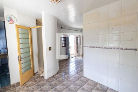 Casa à venda com 360m², 4 quartos e 4 vagasCozinha 2