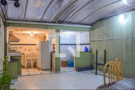 Casa à venda com 147m², 3 quartos e 2 vagasQuintal