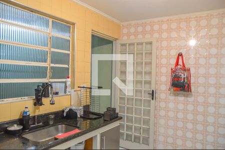 Casa à venda com 147m², 3 quartos e 2 vagasCozinha