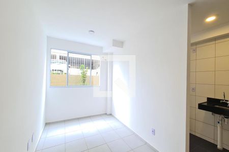 Sala de apartamento para alugar com 2 quartos, 46m² em Encantado, Rio de Janeiro