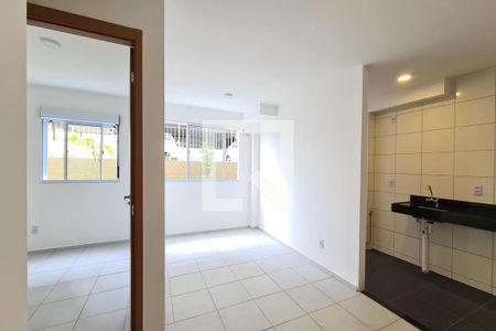 Sala de apartamento para alugar com 2 quartos, 46m² em Encantado, Rio de Janeiro