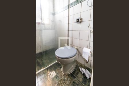 Apartamento à venda com 170m², 4 quartos e 2 vagas Apartamento à venda com 170m², 4 quartos e 2 vagasBanheiro Social