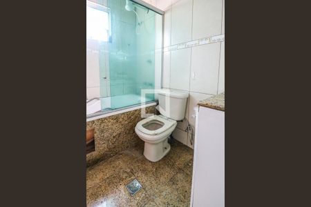Apartamento à venda com 170m², 4 quartos e 2 vagas Apartamento à venda com 170m², 4 quartos e 2 vagasBanheiro da Suíte