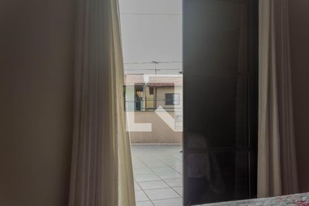 Casa à venda com 200m², 3 quartos e 5 vagas Casa à venda com 200m², 3 quartos e 5 vagasSuíte