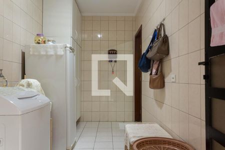 Casa à venda com 200m², 3 quartos e 5 vagas Casa à venda com 200m², 3 quartos e 5 vagasÁrea de Serviço