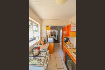 Casa à venda com 220m², 2 quartos e 2 vagasCozinha