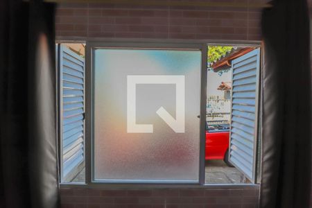 Casa à venda com 220m², 2 quartos e 2 vagasQuarto 