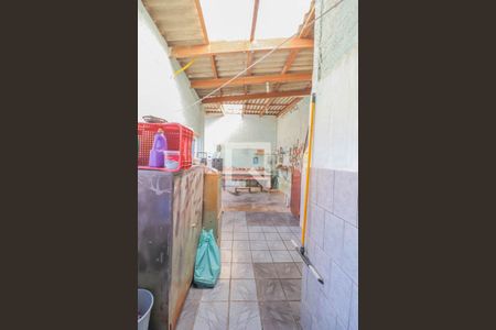 Casa à venda com 220m², 2 quartos e 2 vagasÁrea de Serviço