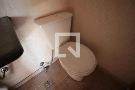 Casa para alugar com 473m², 5 quartos e 5 vagasLavabo 1 da Área Gourmet