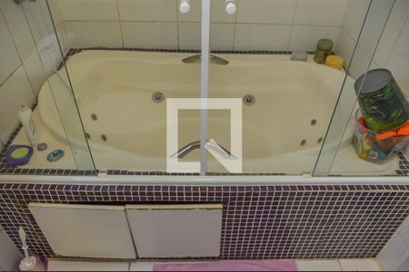 Casa à venda com 230m², 3 quartos e 2 vagas Casa à venda com 230m², 3 quartos e 2 vagasBanheiro da Suíte