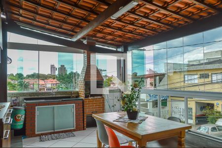 Casa à venda com 230m², 3 quartos e 2 vagas Casa à venda com 230m², 3 quartos e 2 vagasChurrasqueira